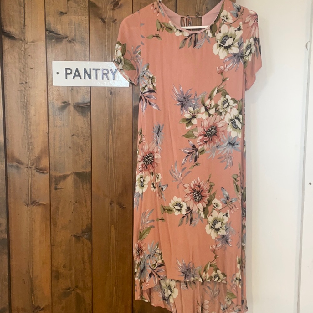 Stevie Hender, size Medium.